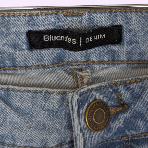 Bluenotes Light Wash Jean Shorts - Picture 3 of 4